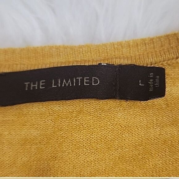 Merino Wool Blend Lightweight V Neckline Longsleeved Sweater - Picture 2 of 5